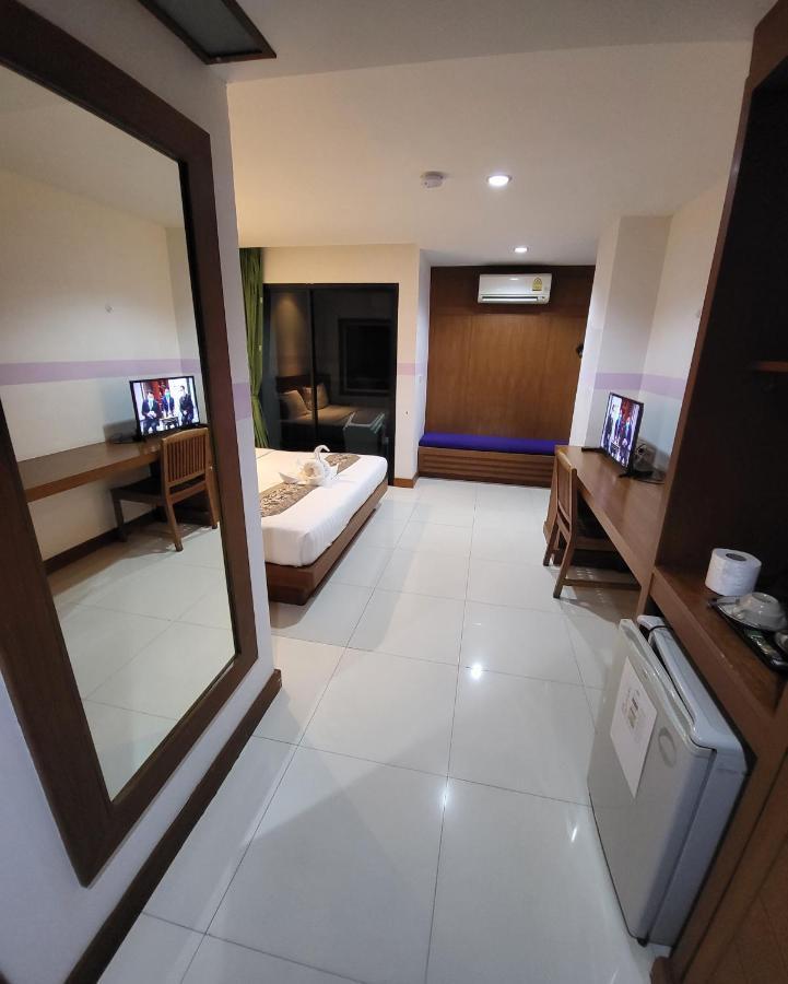 Chana Hotel Phuket Exterior photo